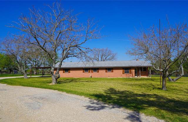 19761 N State Highway 34 Gallery 2
