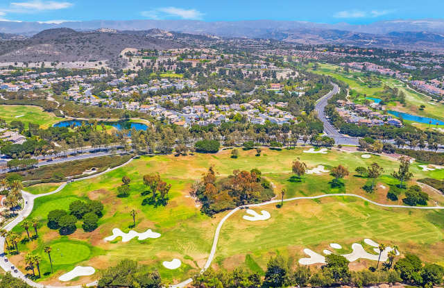 Lease this Gorgeous former Model Townhome in the Beach Style Resort Community at Talega! - 31 Paseo Verde, San Clemente, CA 92673