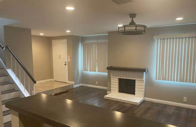 3 Bed / 2.5 Bathroom Townhome in Anaheim! - 3311 West Lincoln Avenue, Anaheim, CA 92801