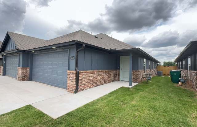 Welcome to Brand New Masonwood featuring this 3 Bedroom 2 Bath 2 Car Garage Duplex in a Great location close to the Broadway Extension and only 8 minutes from downtown OKC photos photos