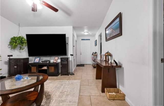 1529 NE Sunview Terrace Gallery 3