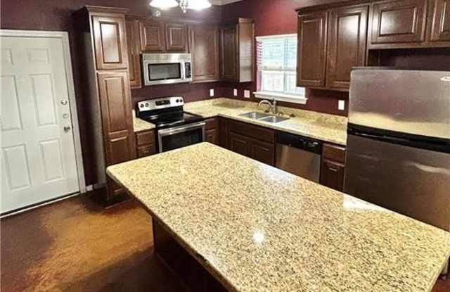 2477 Horse Shoe Drive Gallery 2