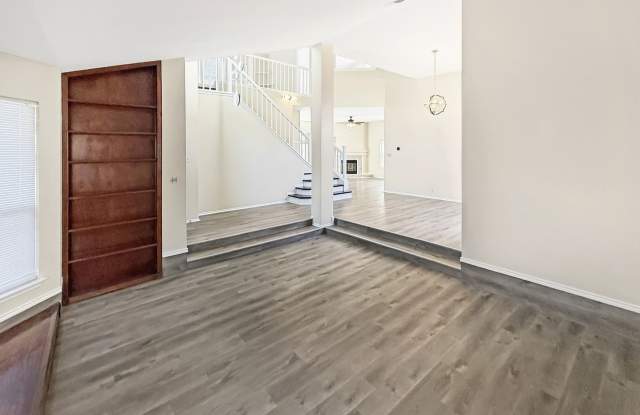 9808 DELTA RIDGE DR Gallery 4