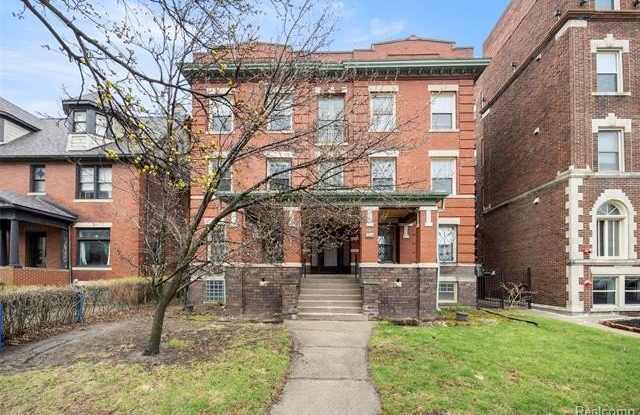 469 W Willis Street photos photos