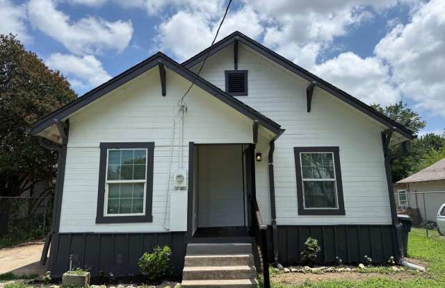 2202 Burnett Ave photos photos 2202 Burnett Ave photos photos