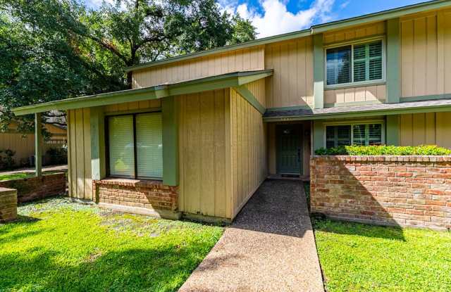 Charming 3 bedroom, 1.5 bathroom Located in North Austin! Gallery 3