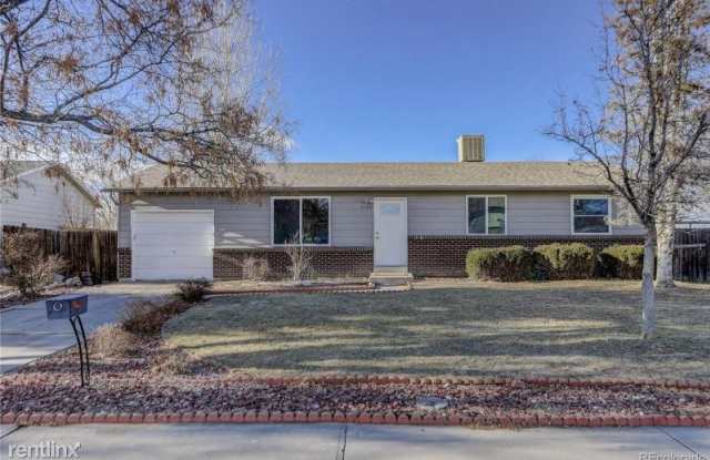 3139 S Winston St - 3139 South Winston Street, Aurora, CO 80013