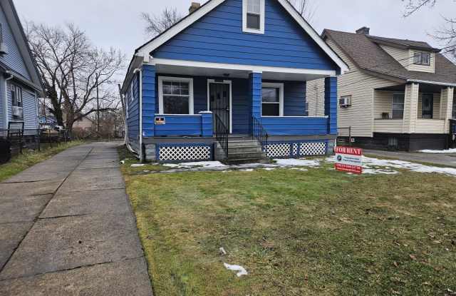 12512 Revere Avenue photos photos