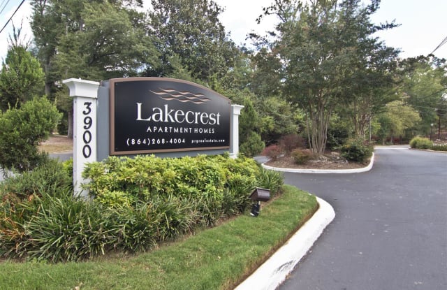 Lakecrest Apartments Gallery 2