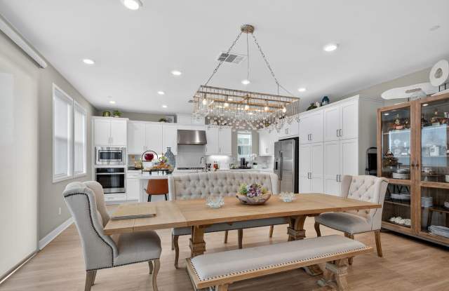 Coastal Luxury Living: Modern 4BR Home with Pool in Carlsbad photos photos