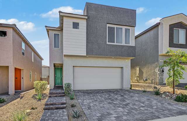 5-Bedroom Home for Rent in Gated Kyle Canyon Community | Downstairs Bedroom | Modern Kitchen Gallery 3