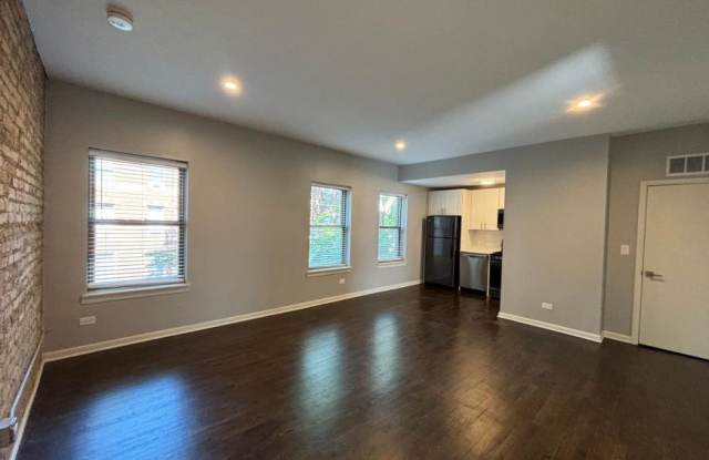 837-2A West Barry Ave. photos photos