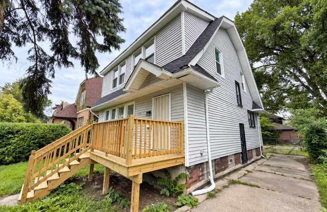 Beautiful 3-Bedroom, 1-Bath Home for Lease! Call KPM Detroit at (313) 429-3244 to Schedule a Showing! Gallery 3