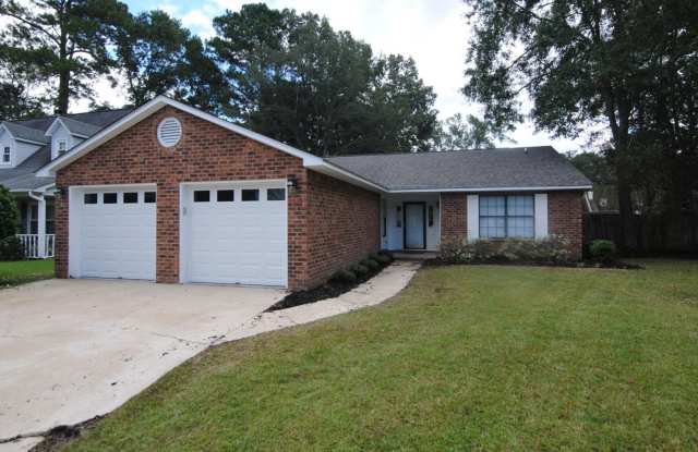 116 Lancelot Hall photos photos