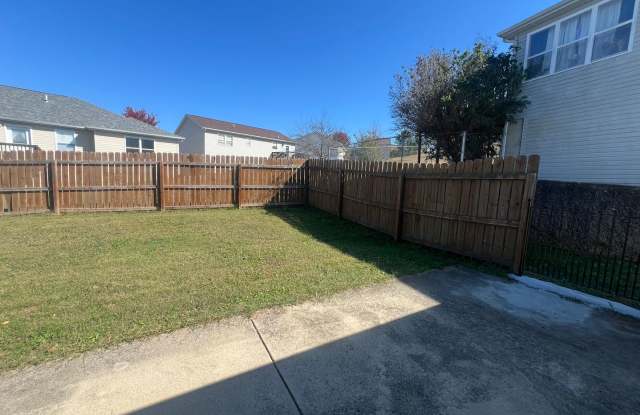 3 Bedroom Home on Hickory Valley Road Gallery 4