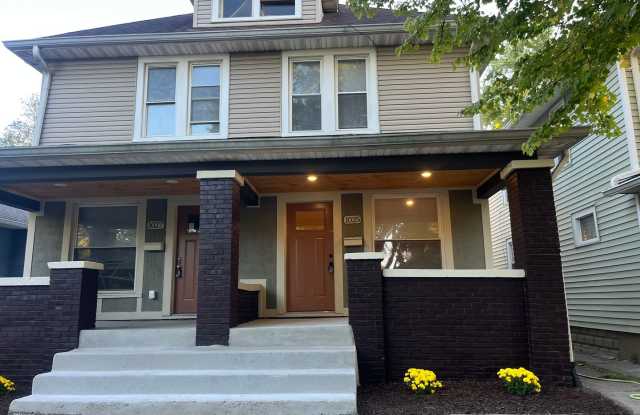 Historic Garfield Park neighborhood with quiet streets and mature trees - photos photos Historic Garfield Park neighborhood with quiet streets and mature trees - photos photos