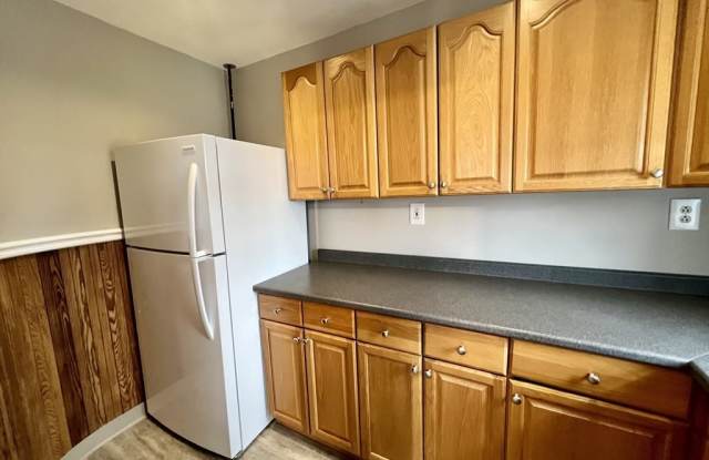 308 Pleasant St - 308 Pleasant Street, Bridgewater, MA 02324