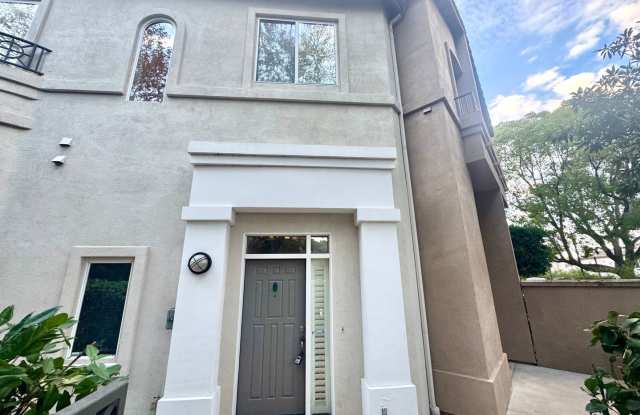 3 Bedroom spacious home in Aliso Viejo - $1,000 move in bonus photos photos