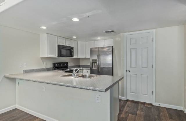 San Dominic Townhomes Gallery 1