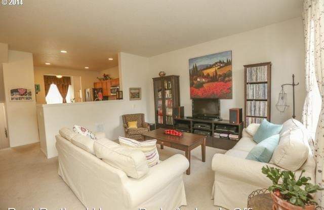 7615 NE Chesapeake Street Gallery 4
