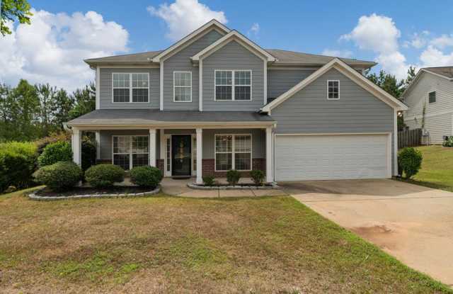 4 Bedrooms, 2.5 Baths almost 2600 sf Cul-de-sac on over half acre!!! photos photos