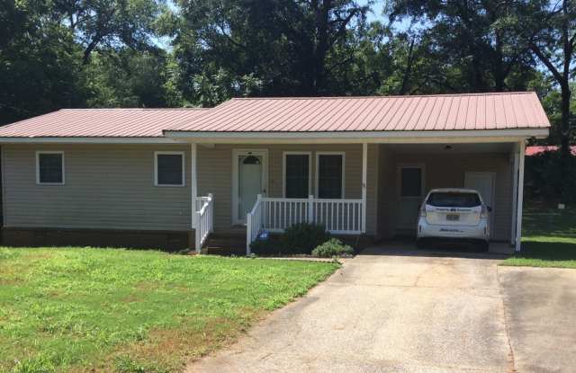 304 Vann Street W *TWO HOMES, ONE PRICE* photos photos