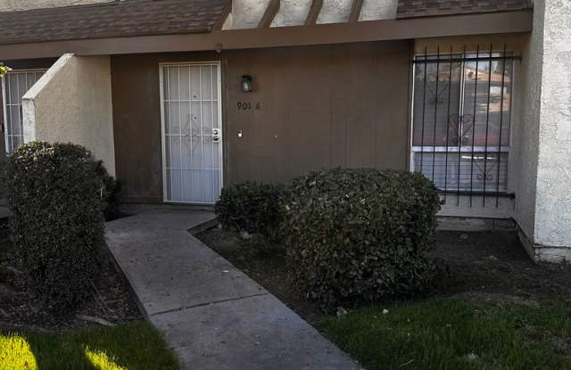 3 bed 2 Bath Apartment for Rent - 901 Valhalla Drive, Bakersfield, CA 93309