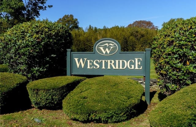 401 Fairway Drive - 401 Fairway Drive, Newport East, RI 02842