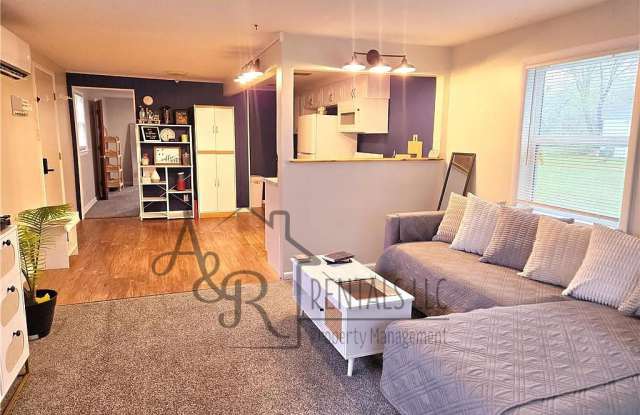 919 East Washington Street photos photos