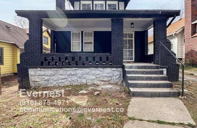 5340 Olive Street photos photos