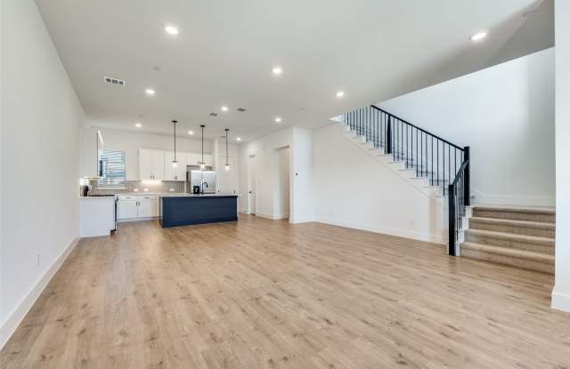 4405 Cave Springs Street Gallery 3