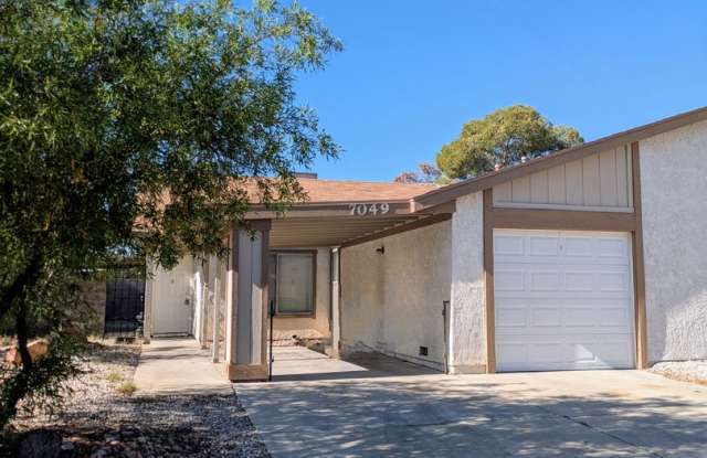 SPRING VALLEY TOWNHOME photos photos