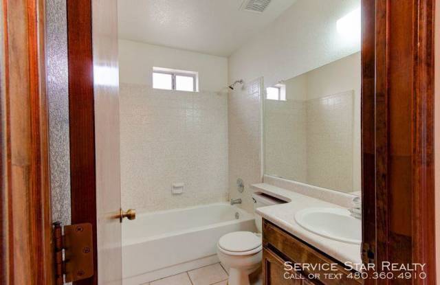 5422 E Dolphin Cir Gallery 4