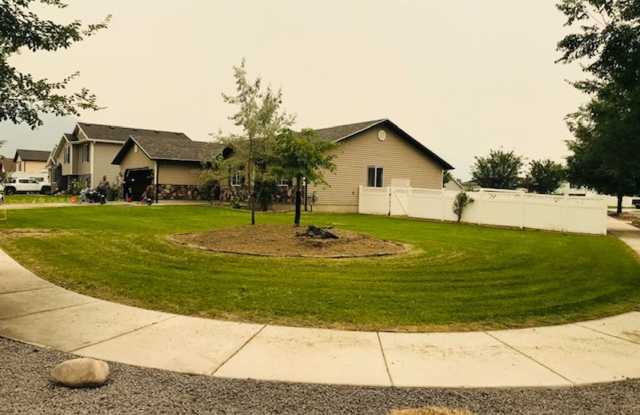 Beautifully remodeled single level home. - 1160 West 2640 South, Nibley, UT 84321