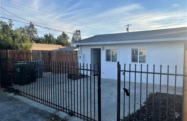 1301 Rene Ave # B photos photos