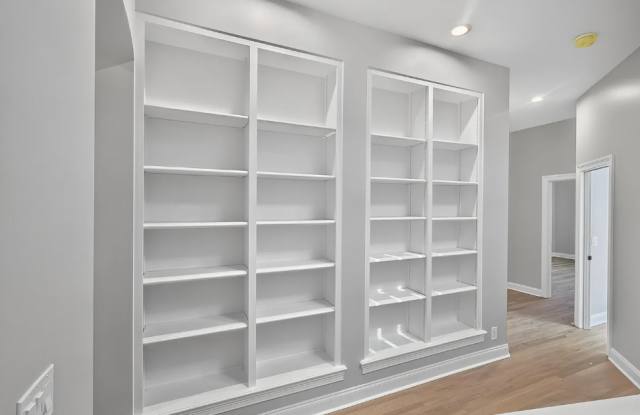 2304 Tinney Place Gallery 4