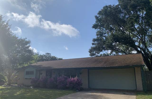 1210 Haines Drive Gallery 1