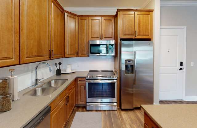The Residences at Thornwood Gallery 2