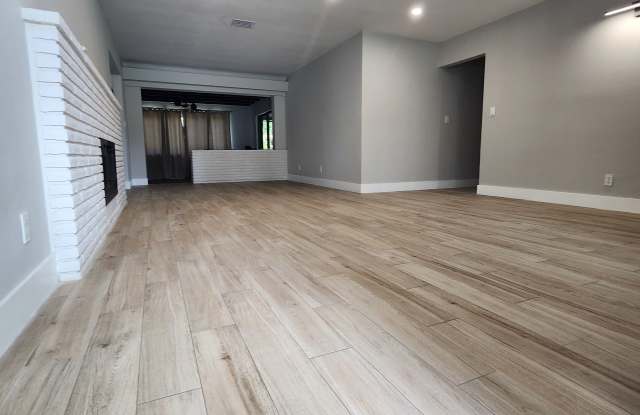 603 North 31st Court Gallery 2