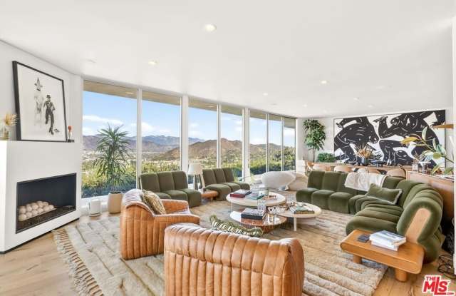 7829 Torreyson Dr Gallery 1