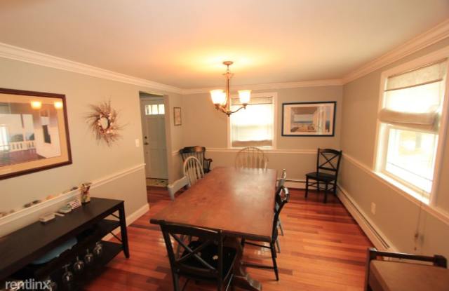 62 West Hyannisport Circle Gallery 4