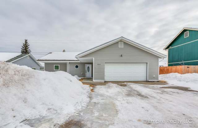 3 bdrm 2 bath 2 car garage home in  NP photos photos