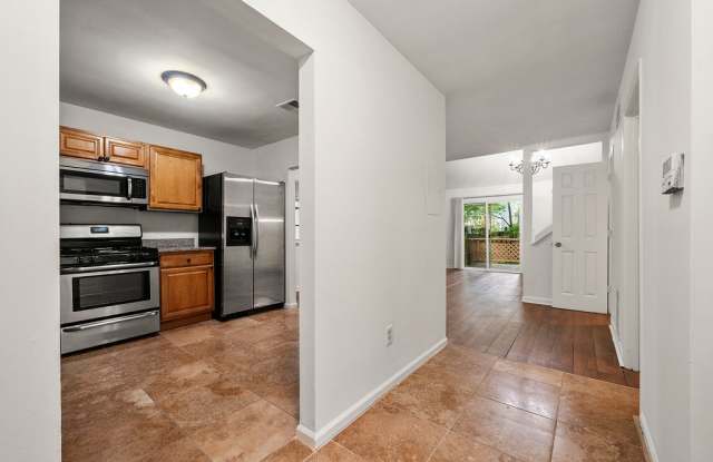1353 Overlook Cove Southeast - 1 Gallery 4