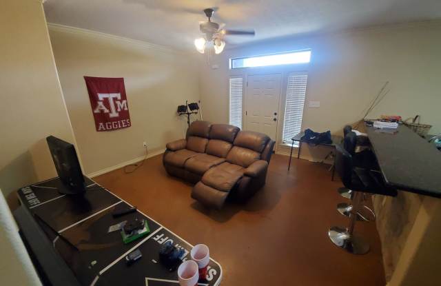 3227 Sergeant Drive A Gallery 3