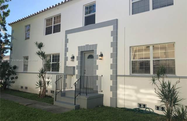 15 Sidonia Ave - 15 Sidonia Avenue, Coral Gables, FL 33134