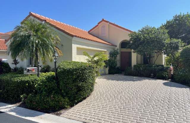 2575 La Cristal Circle photos photos