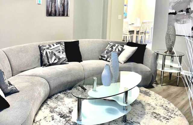 Room in 3 Bedroom Townhome at Laurel Ridge Cir photos photos