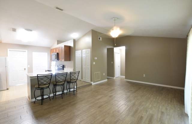 Beautiful 3 Bed 2 Bath Home for Rent in Deltona, FL! DELTONA LAKES!!! Gallery 4
