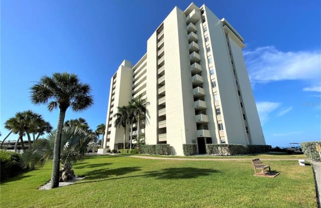 19 WHISPERING SANDS DR - 19 Whispering Sands Drive, Siesta Key, FL 34242