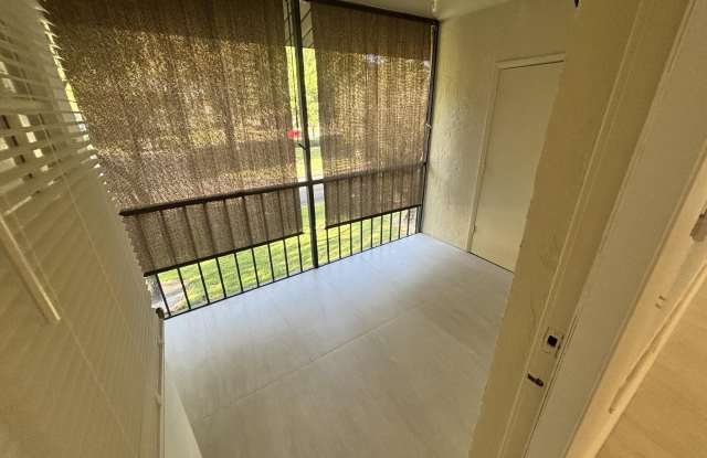 4835 SABLE PINE Circle Gallery 2